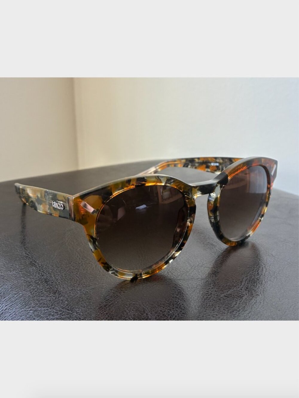 Kenzo Round Frame Flecked Tortoiseshell Sunglasses Orange, Brown, Black- KZ3158